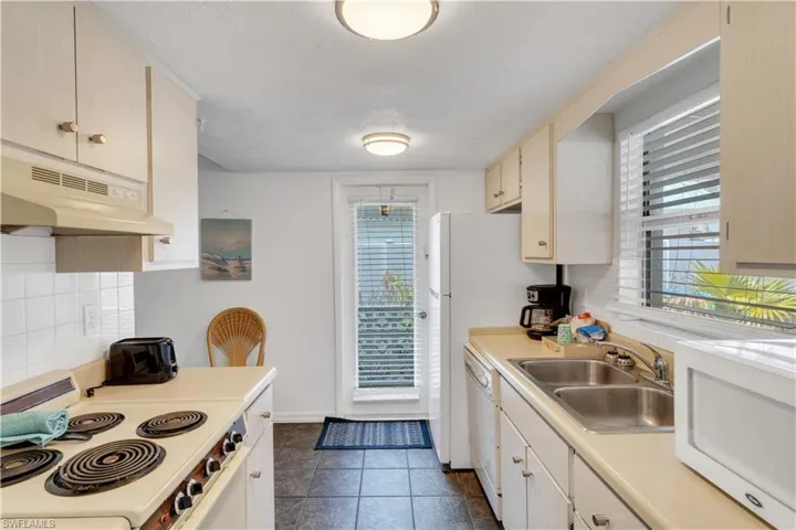 5226 Coronado Pkwy B, Cape Coral, Florida 33904