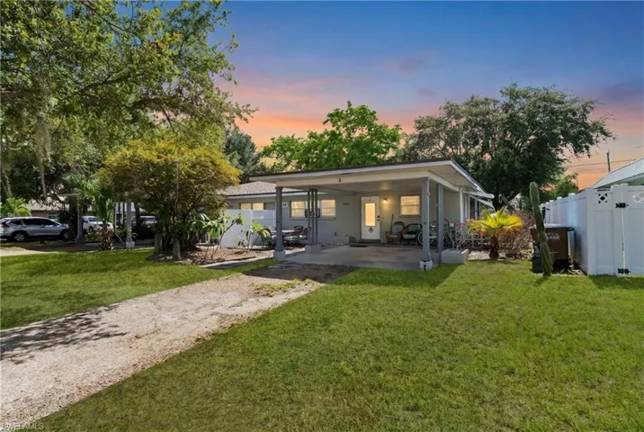 5226 Coronado Pkwy B, Cape Coral, Florida 33904