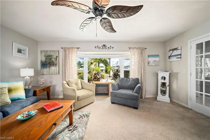 Living room with view to the outdoors