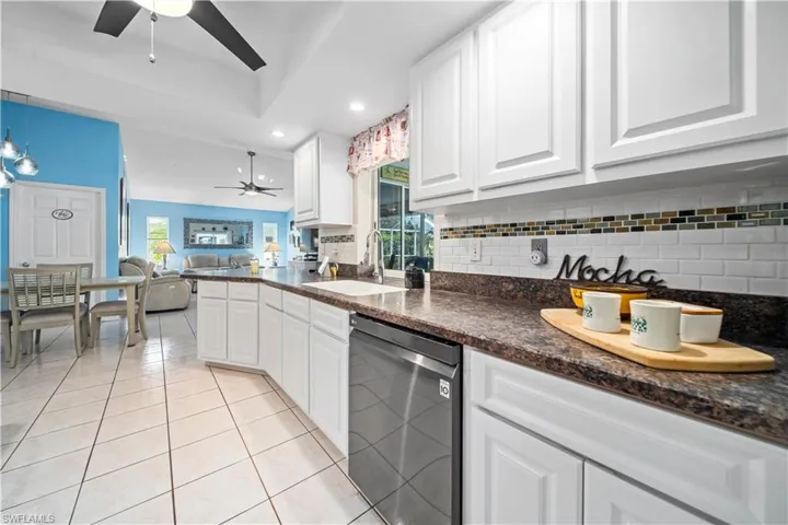 Kitchen with view to the outdoors