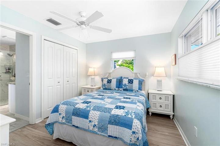 662  109th N AVE, NAPLES, FL 34108