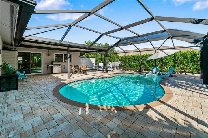 662  109th N AVE, NAPLES, FL 34108