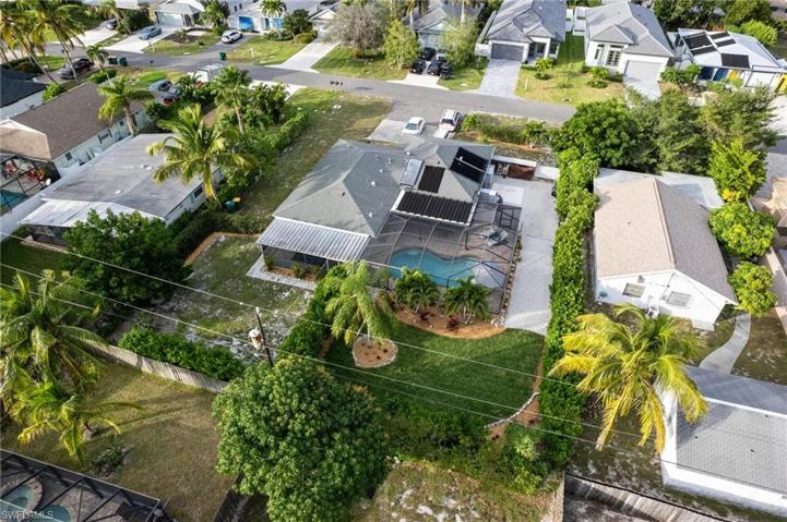 662  109th N AVE, NAPLES, FL 34108