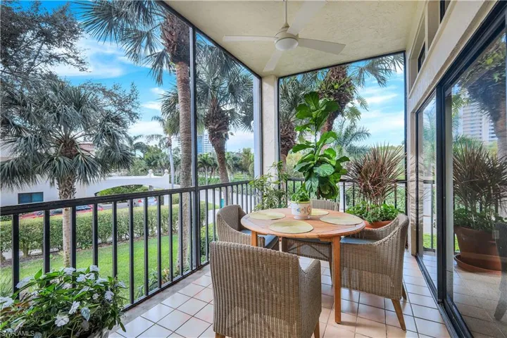 6525 Valen WAY # 201, NAPLES FL 34108