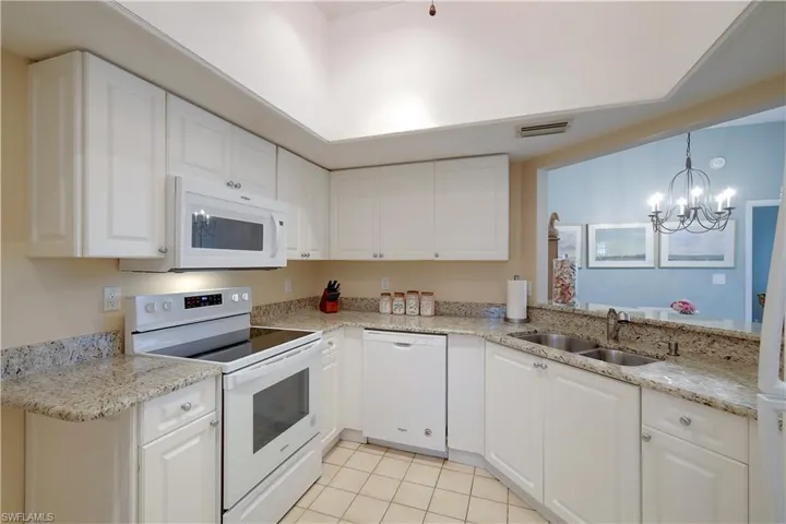 6525 Valen WAY # 201, NAPLES FL 34108