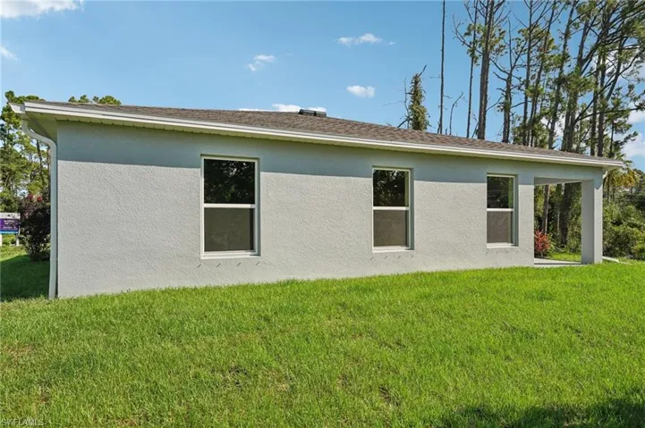 Photos are of a model home or artist rendering; any dimensions listed are approximate and may change. Home aspects and included items may vary and are not intended to form part of any contract or warranty. Home may be virtually staged.