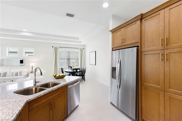 6887  Saona  CT, Naples, FL 34113