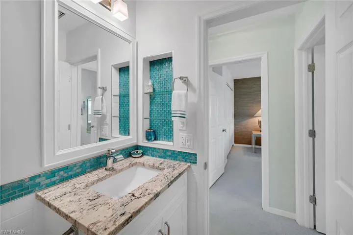 462  Bristle Cone  LN, Naples, FL 34113