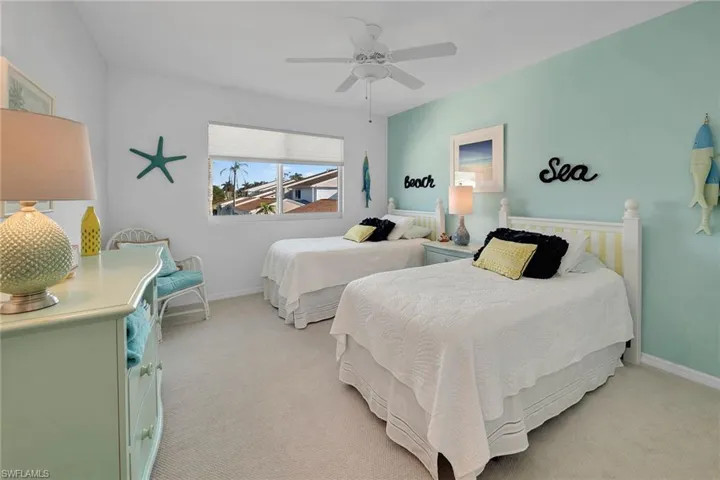 462  Bristle Cone  LN, Naples, FL 34113