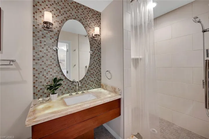 462  Bristle Cone  LN, Naples, FL 34113