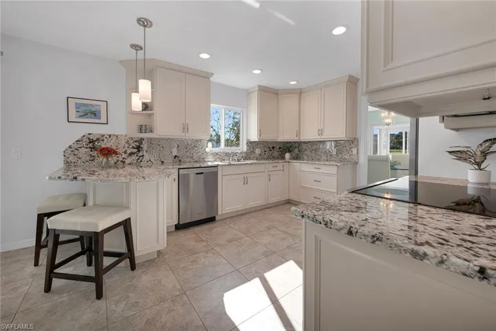462  Bristle Cone  LN, Naples, FL 34113