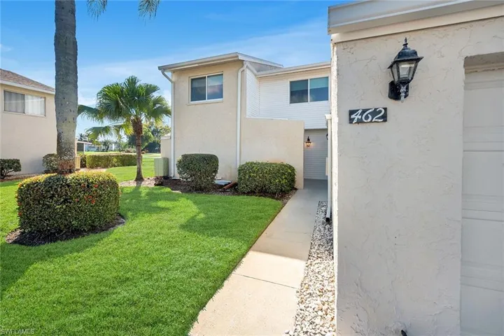 462  Bristle Cone  LN, Naples, FL 34113