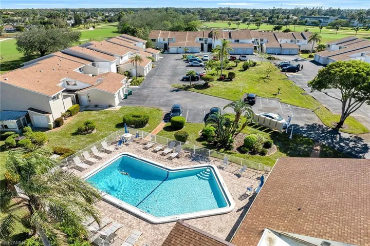 462  Bristle Cone  LN, Naples, FL 34113