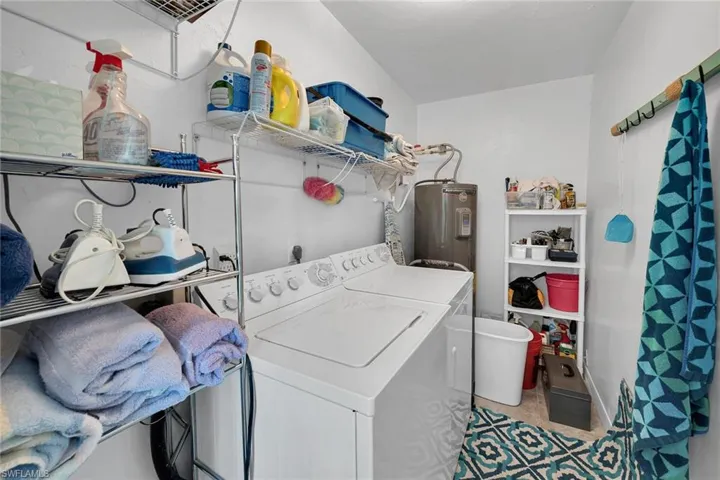 462  Bristle Cone  LN, Naples, FL 34113
