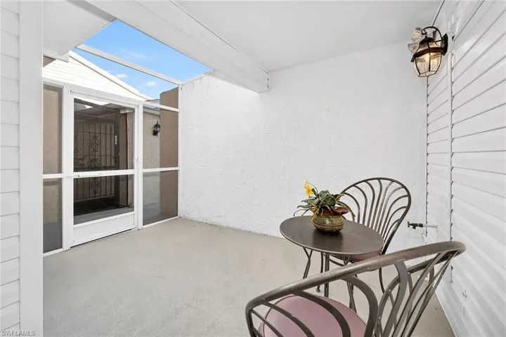 462  Bristle Cone  LN, Naples, FL 34113