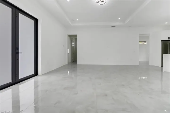 4808  14th SE AVE, Naples, FL 34117