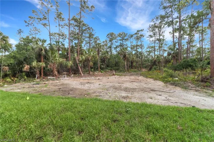 4808  14th SE AVE, Naples, FL 34117