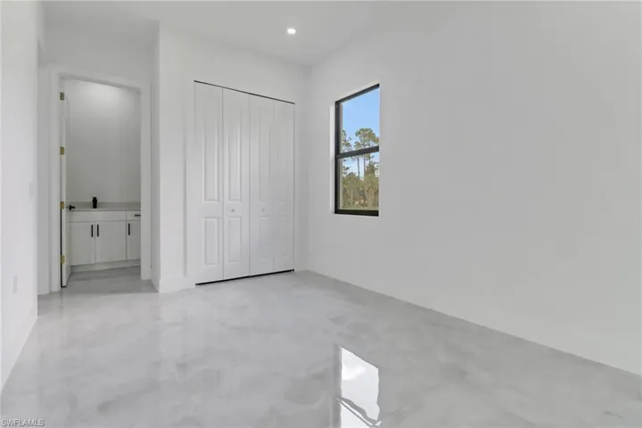 4808  14th SE AVE, Naples, FL 34117
