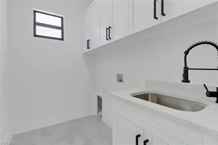4808  14th SE AVE, Naples, FL 34117