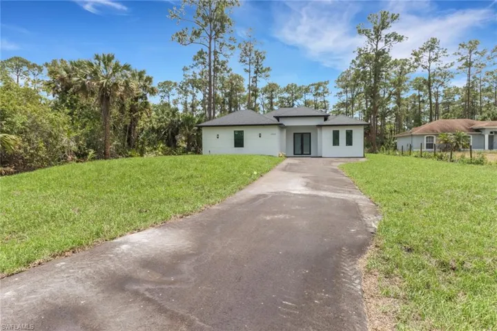 4808  14th SE AVE, Naples, FL 34117