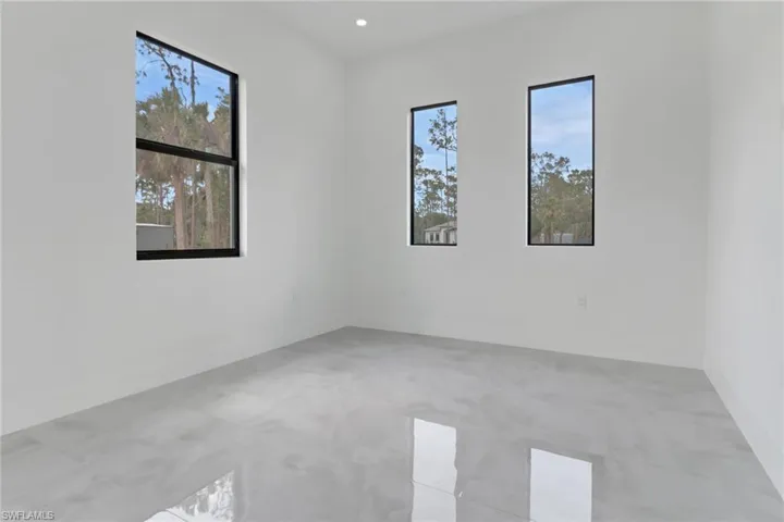 4808  14th SE AVE, Naples, FL 34117