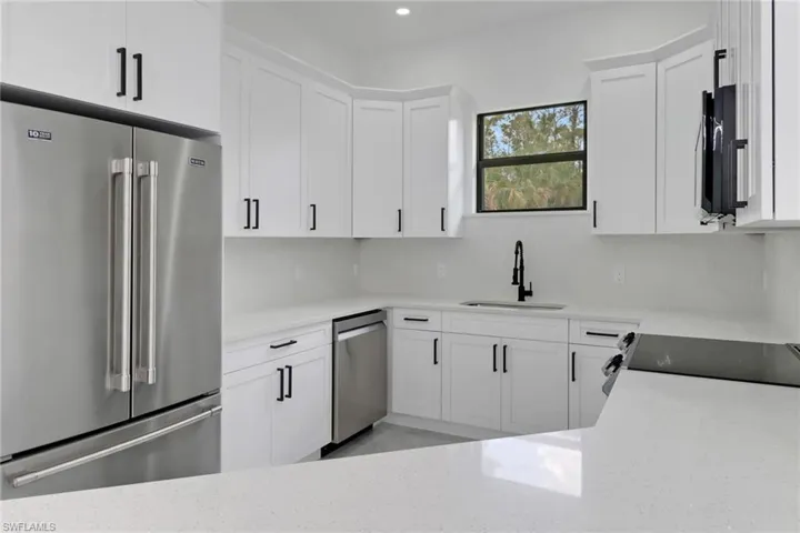 4808  14th SE AVE, Naples, FL 34117