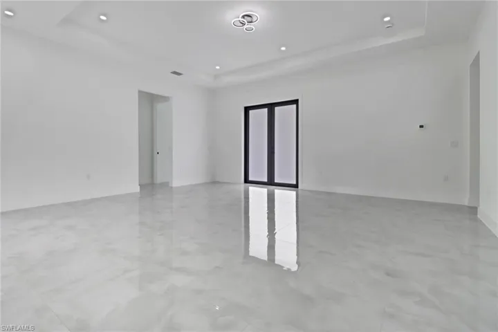 4808  14th SE AVE, Naples, FL 34117