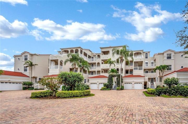 1540  Clermont  DR, NAPLES, FL 34109