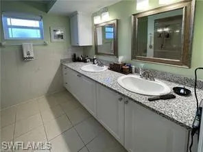 Enclosed lanai