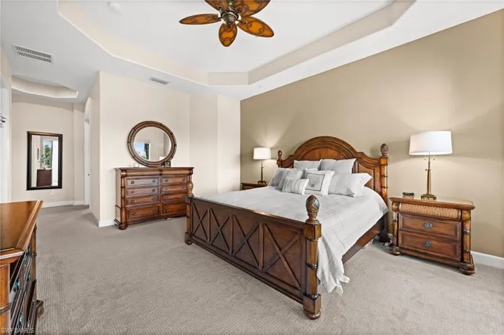 Very large spacious primary bedroom