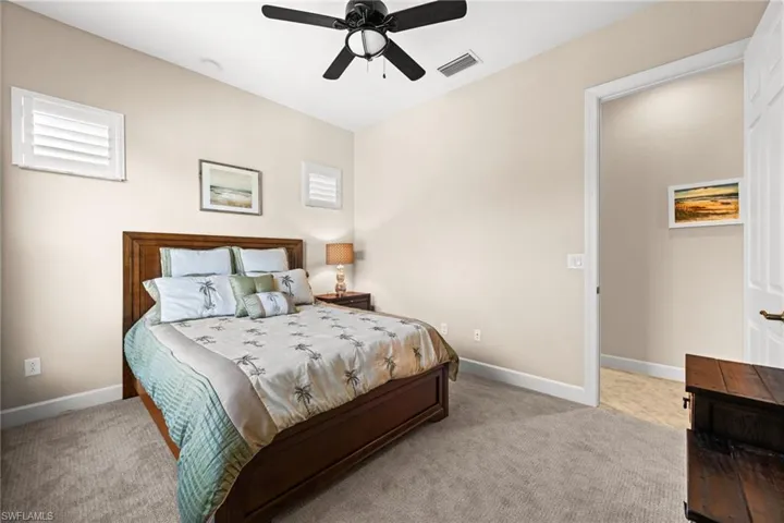 Second guest bedroom, very good sized and light and bright
