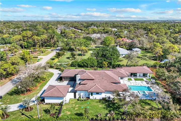 18 Caribbean Rd, Naples, Florida 34108
