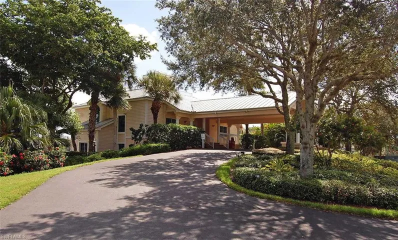 2841 Citrus Lake Dr K201, Naples, Florida 34109
