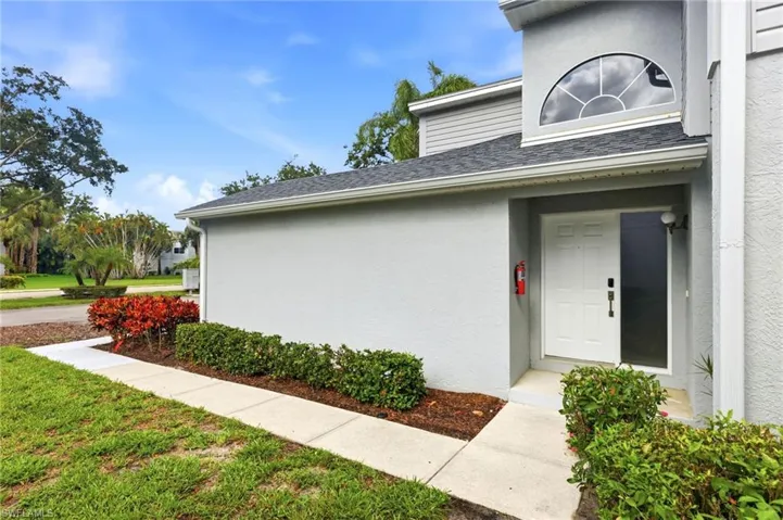 2841 Citrus Lake Dr K201, Naples, Florida 34109