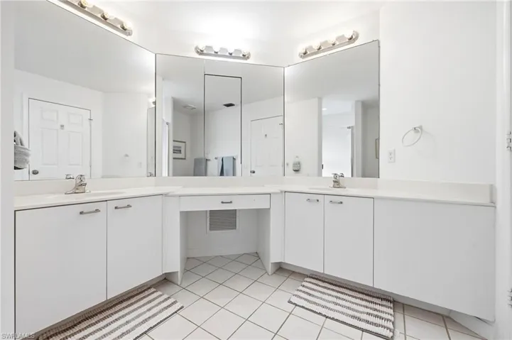 2841 Citrus Lake Dr K201, Naples, Florida 34109