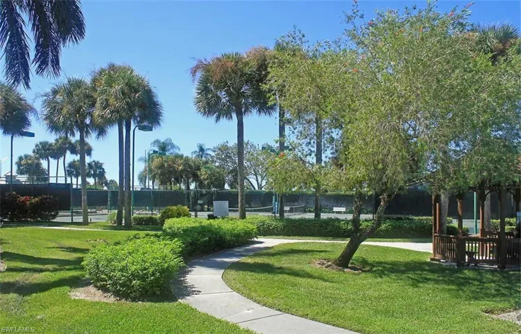 2841 Citrus Lake Dr K201, Naples, Florida 34109