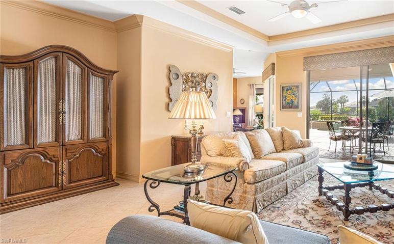 Living room with sliding doors to the lanai