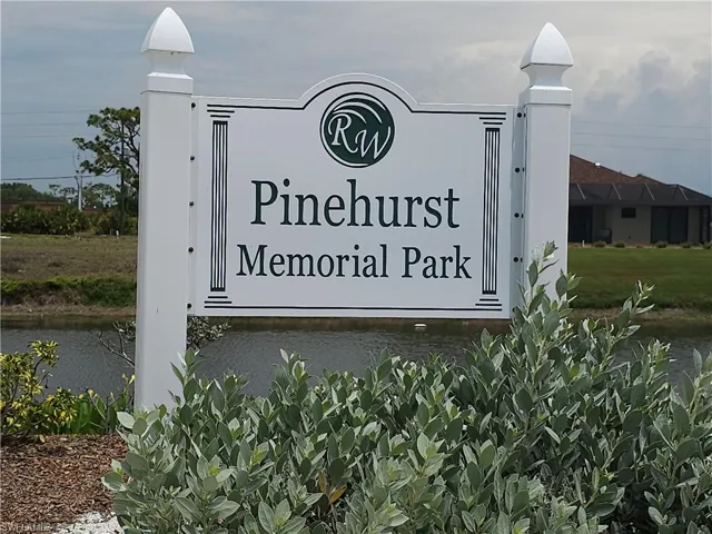 Park next to Golf course