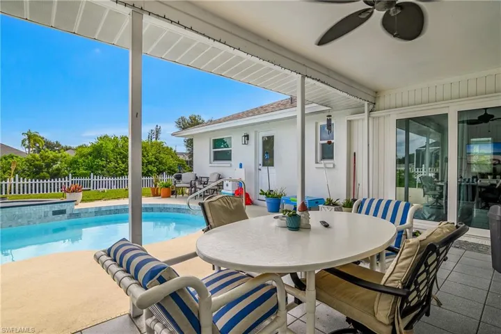 257 Bunker Rd, Rotonda West, Florida 33947