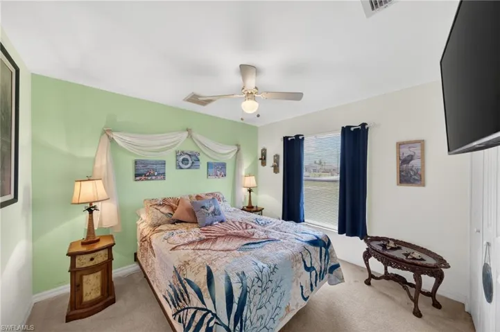 3437 Ne 9th Pl, Cape Coral, Florida 33909