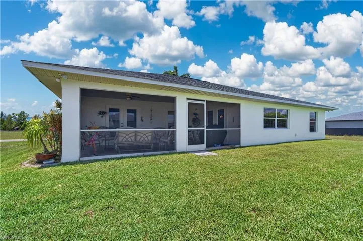 3437 Ne 9th Pl, Cape Coral, Florida 33909