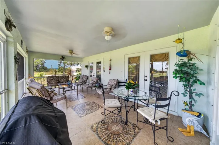 3437 Ne 9th Pl, Cape Coral, Florida 33909