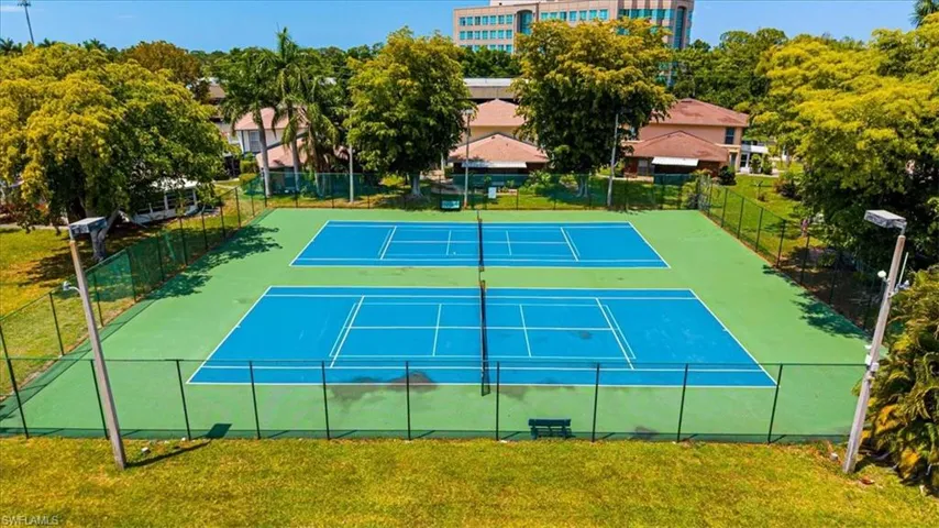 Tennis & Pickleball