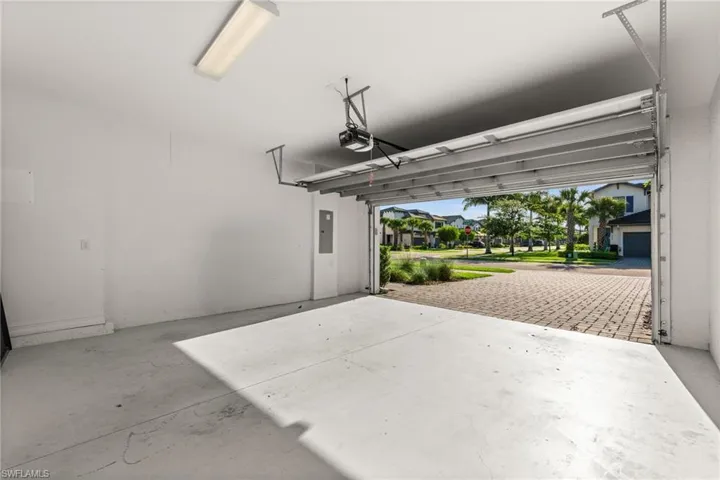 7643  Morgan  WAY, Naples, FL 34119