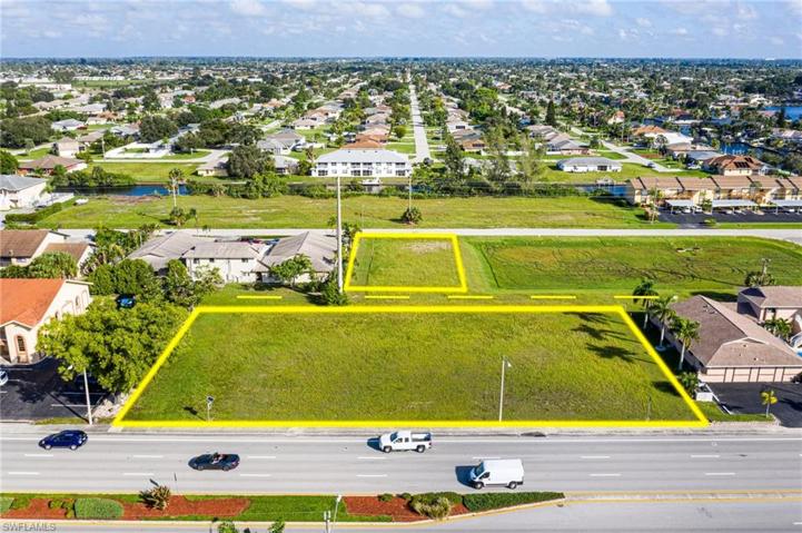 601  Cape Coral W PKY, CAPE CORAL, FL 33914