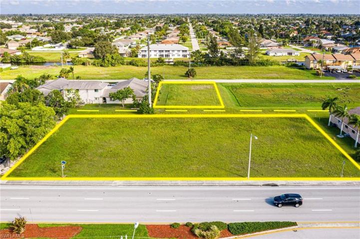 601  Cape Coral W PKY, CAPE CORAL, FL 33914