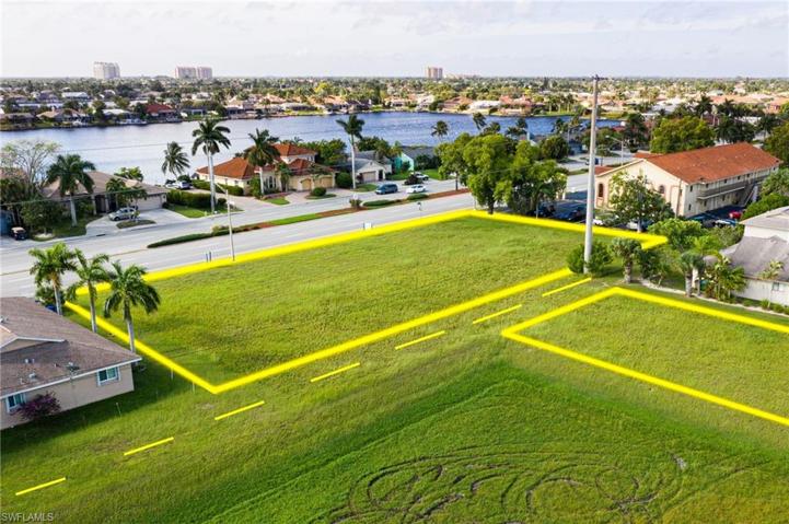 601  Cape Coral W PKY, CAPE CORAL, FL 33914