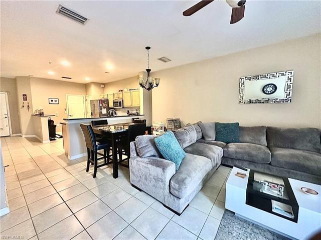 940  Hampton  CIR, Naples, FL 34105