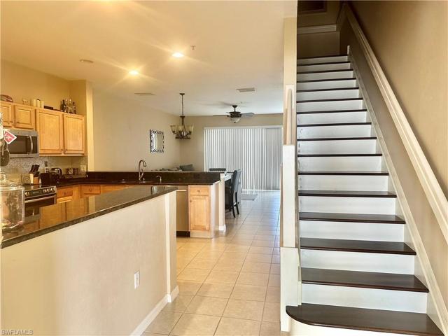 940  Hampton  CIR, Naples, FL 34105