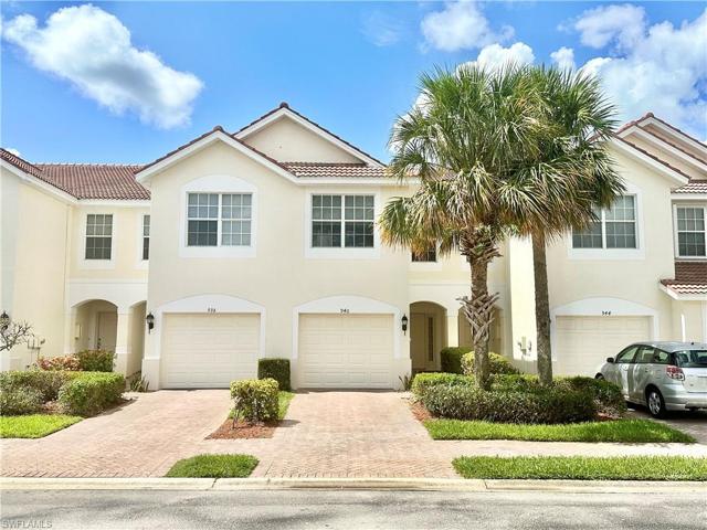 940  Hampton  CIR, Naples, FL 34105